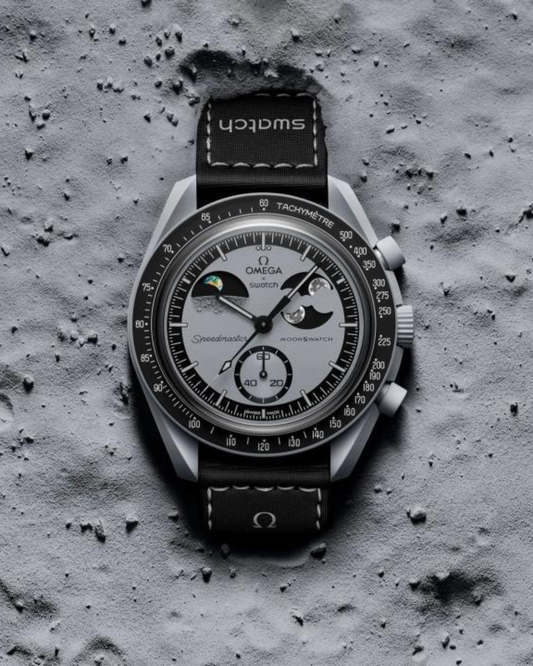 Ome-ga Moon Watch Limited Edition
